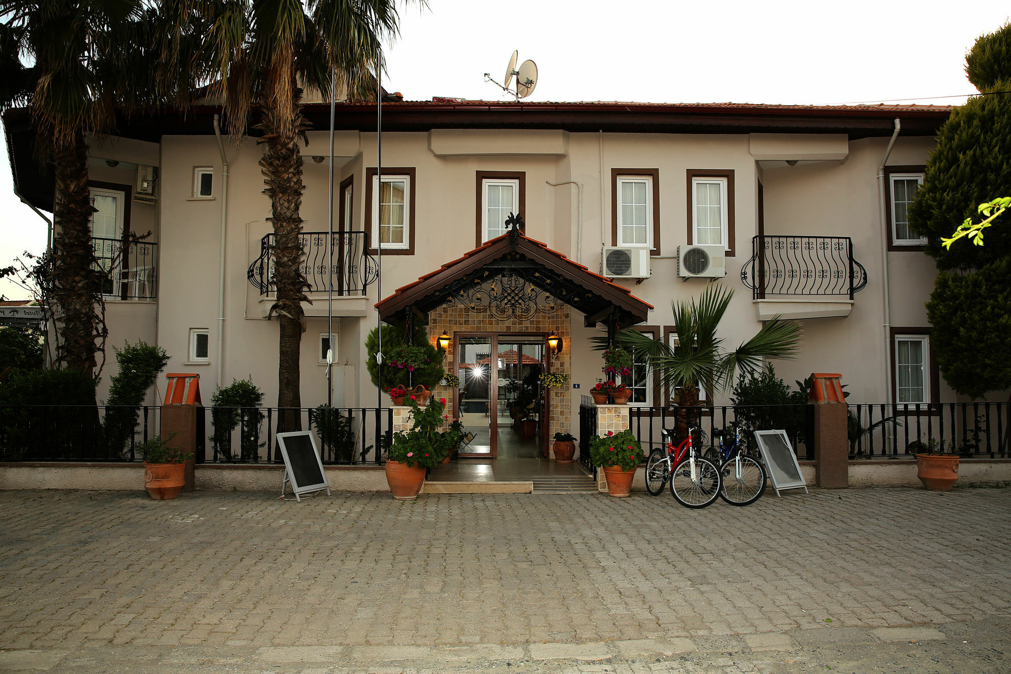 Eon Dalyan Boutique Hotel Luaran gambar